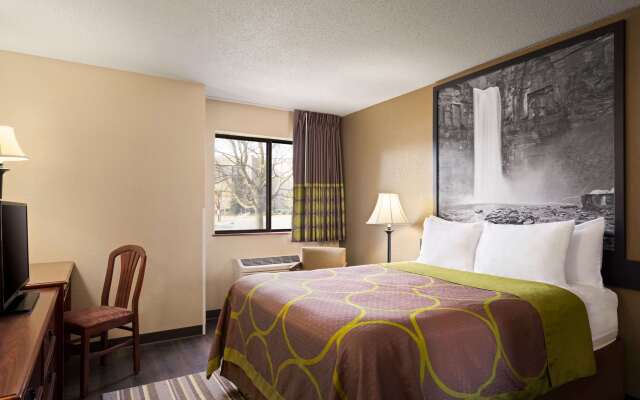 Super 8 by Wyndham Ithaca