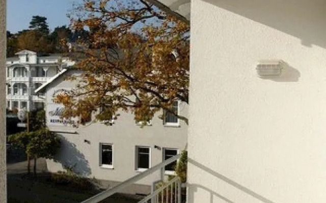 Min Huesung Apartment