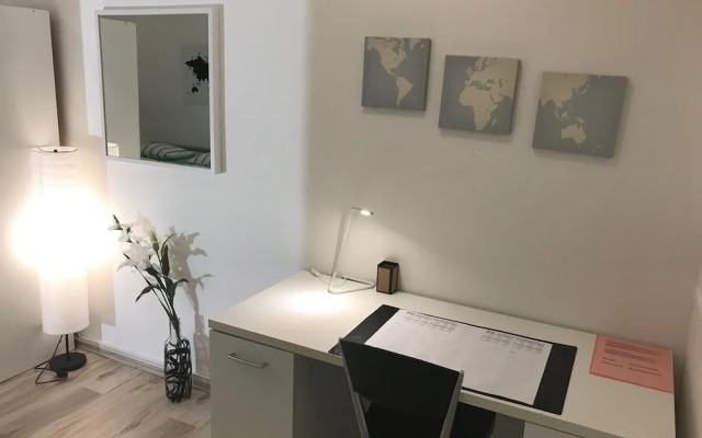 Party Bunker Apartment