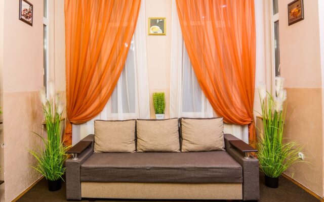 Three bedrooms & studio in the Center