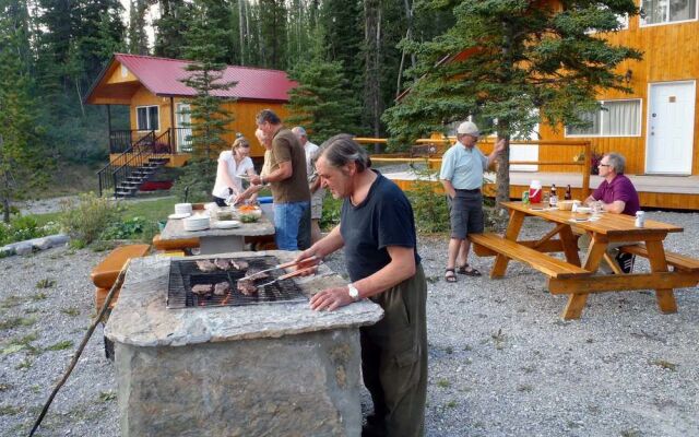 Northern Rockies Lodge