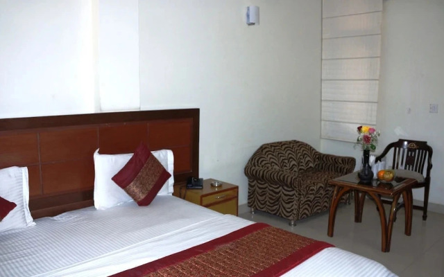 Maxfort Budget Hotel Gurgaon
