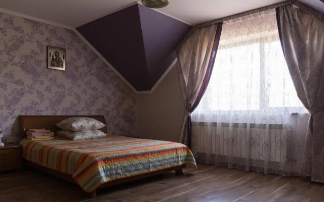 Semeyny Guest House
