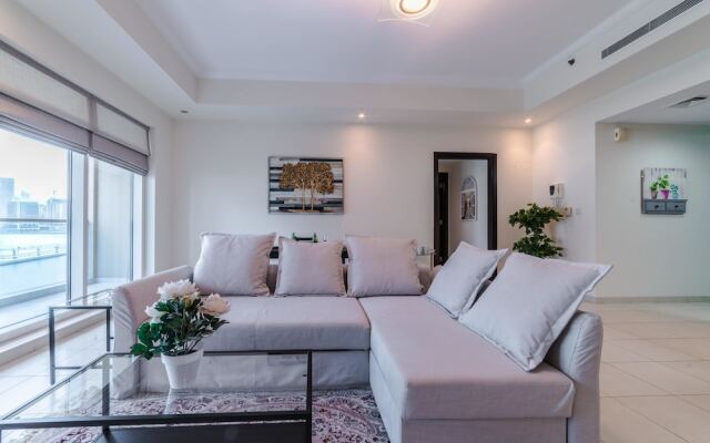 Bnbme - Churchill Towers 1 Bedroom Canal View