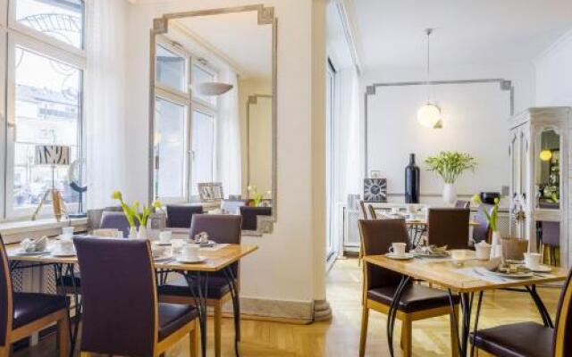 Hotel am Helmwartsturm