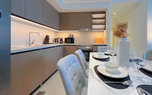 Burj Crown Luxury 3bedroom Balcony & View