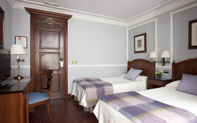 Hotel Rice Reyes Católicos - Image 4