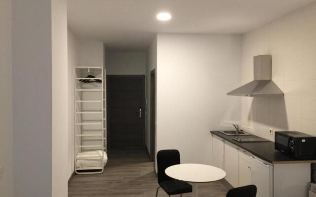 Room and Kitchen Bilbao