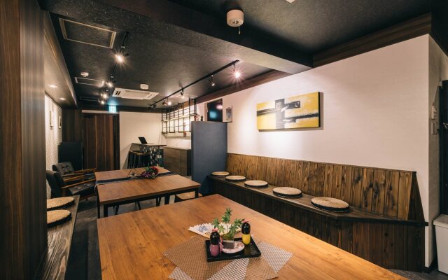 R Hostel Namba South