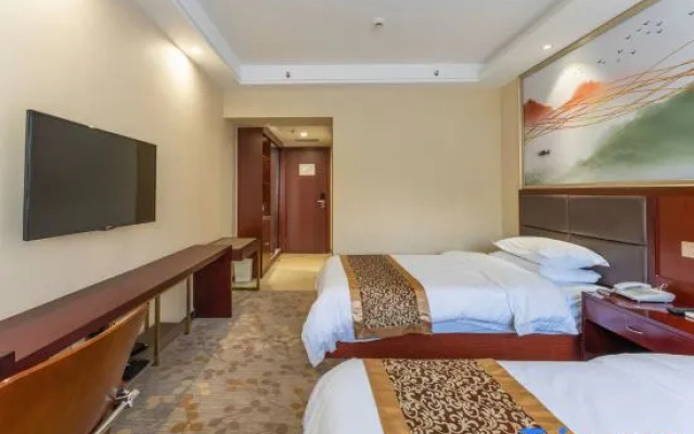 Overseas Chinese Hotel (International Bazaar)