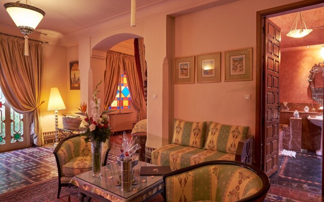 Dar Ayniwen Garden Hotel & Bird Zoo