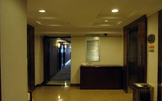 Lee Garden Inn