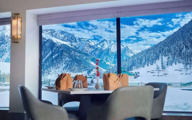 Radisson Hotel Sonamarg
