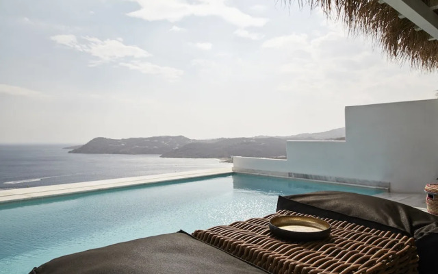 Villa Panormos (by Myconian Collection)