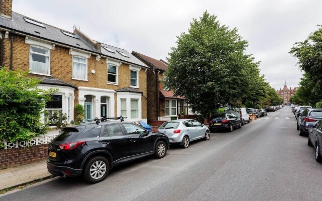 Botanical Home in East Dulwich