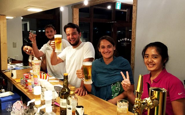 BACCHUS Kofu Guest House - Hostel
