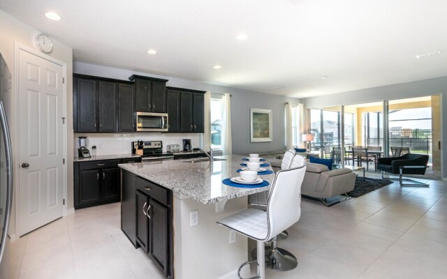 1815 Sawyer Palm Place