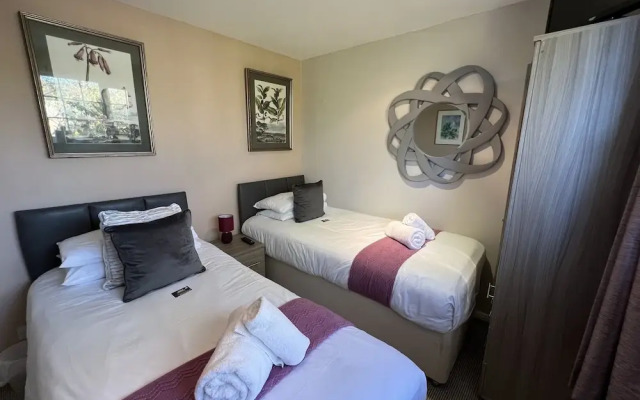 Lancaster Close Serviced Accommodation