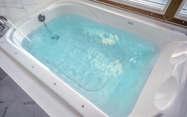 Tongyoung MartisBeach Pension