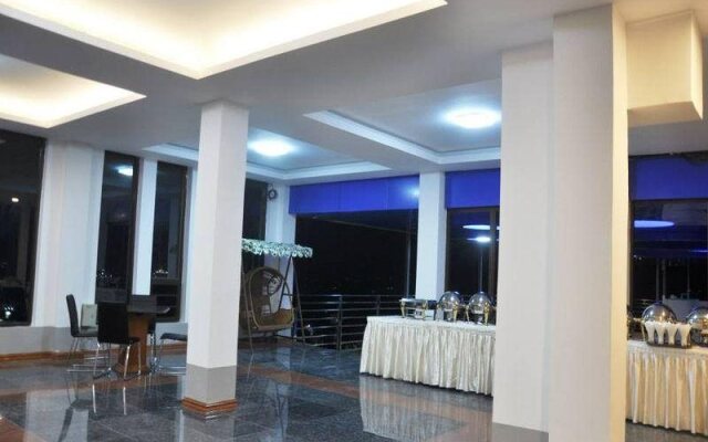 Man Myo Taw Hotel