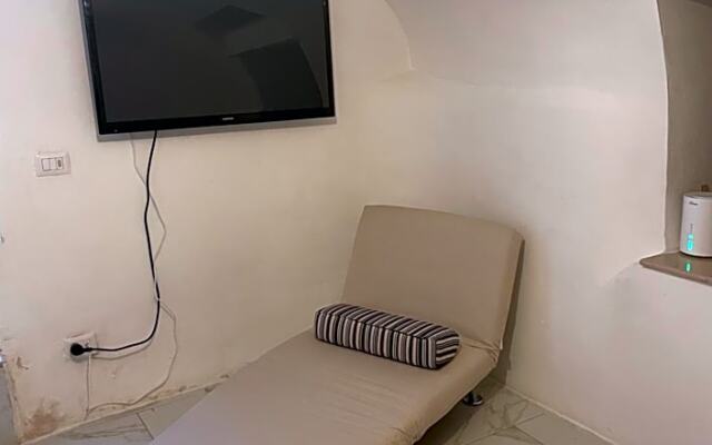 Mory&Clary Cave Palese Airport