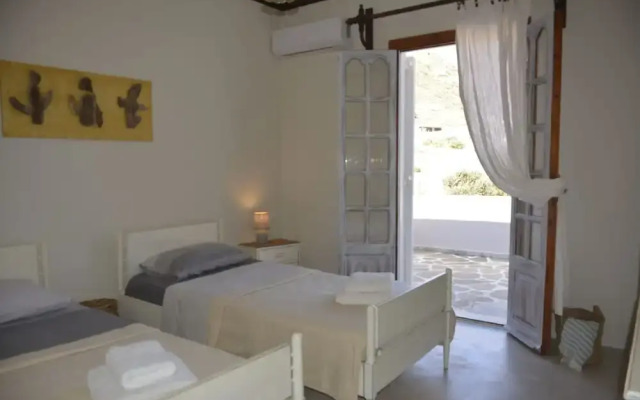 Zephyrus Sunset House
