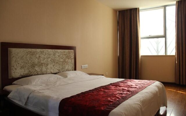 Yibin Business Hotel