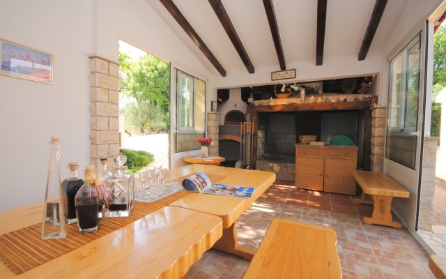 Holiday house Mare - open pool and pool for children: Kastel Novi, Riviera Split