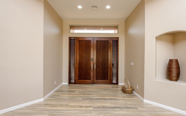 Casa Monument 3 Bedroom Home by RedAwning