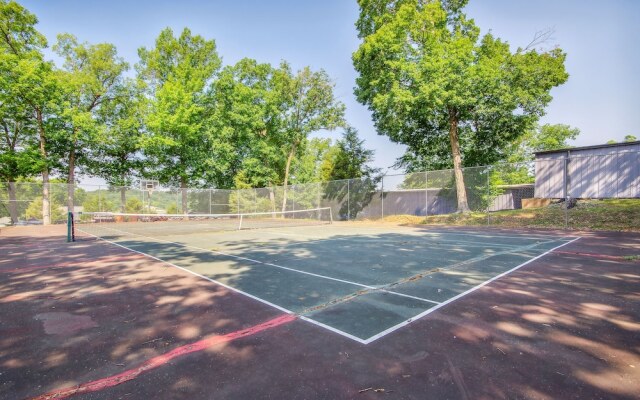 Lake Ozark Vacation Rental w/ Pool Access