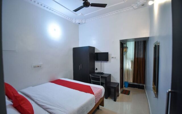 Oyo Home 3688 Apartment Palace