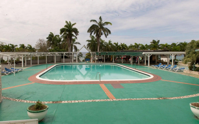 Seacastles Exora Beach Suite