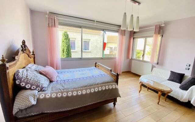 Reims Sherpa Guest House