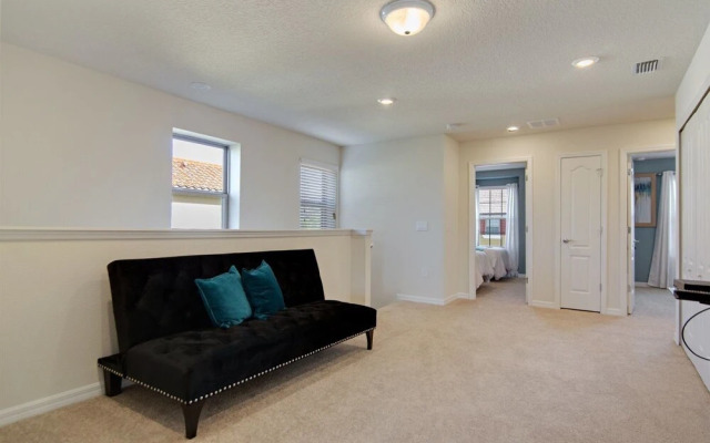 Solterra 5BR Splash Pool Townhouse