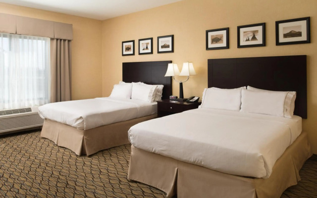 Glacier Peaks Hotel