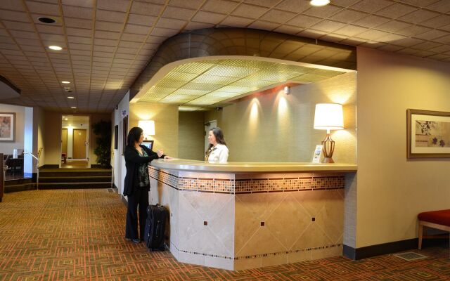 Monarch Hotel & Conference Center