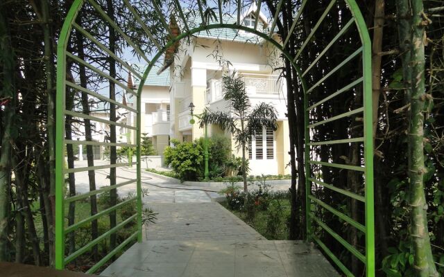 Punarnava Bamboo Lagoon Ayurveda Village