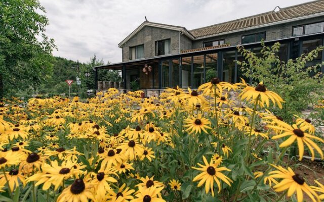 VINAWHISPER Boutique Hotel