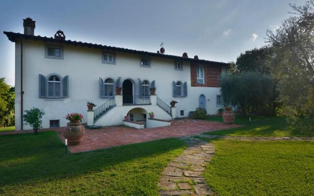 VILLA ALIDA 12, Emma Villas