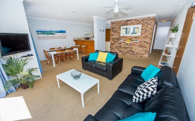 Tristani, Bay Parklands, Unit 73/2 Gowrie Avenue