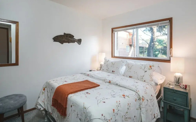 Beeswax & Beach by Avantstay - Fireplace & Ocean Views