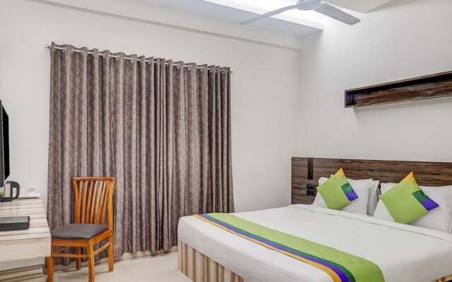 Treebo Hotel Shivas