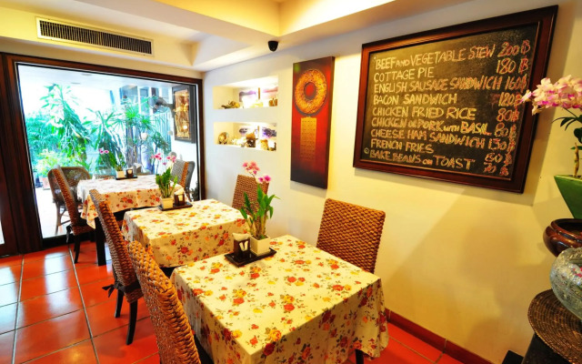 Baan Sukhumvit Soi 20