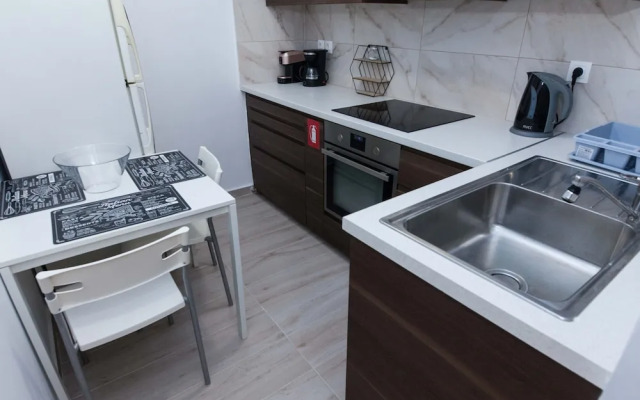 Modern Cozy 1 Bd Piraeus Perfection Apt