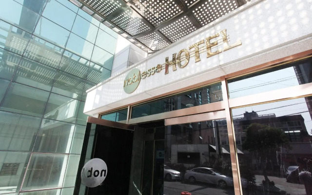 Noblesse Hotel