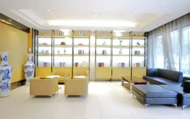 City Comfort Inn Hotel (Huanggang Huangzhou Avenue)
