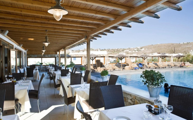 Yiannaki Hotel