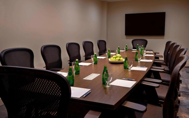 Four Points by Sheraton Toronto Airport