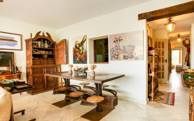 Pretty Apartment in San Roque near River