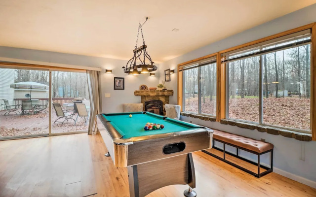Game Room & Lake Access: Albrightsville Home!
